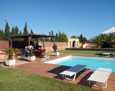 HERMOSA VILLA CON 2 PROPIEDADES Y PISCINA EN VENTA – FORMENTERA V204